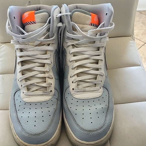 White and Light Blue Air Force High Tops, EUC🎉🤍 Men's Size 12 - Picture 2 of 9